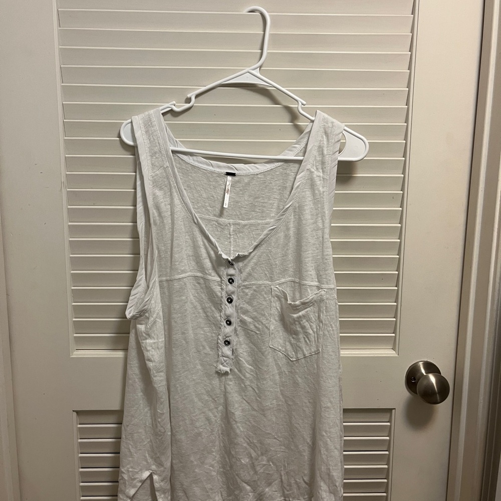 Free People Cream Sleeveless Buttoned Tank Top